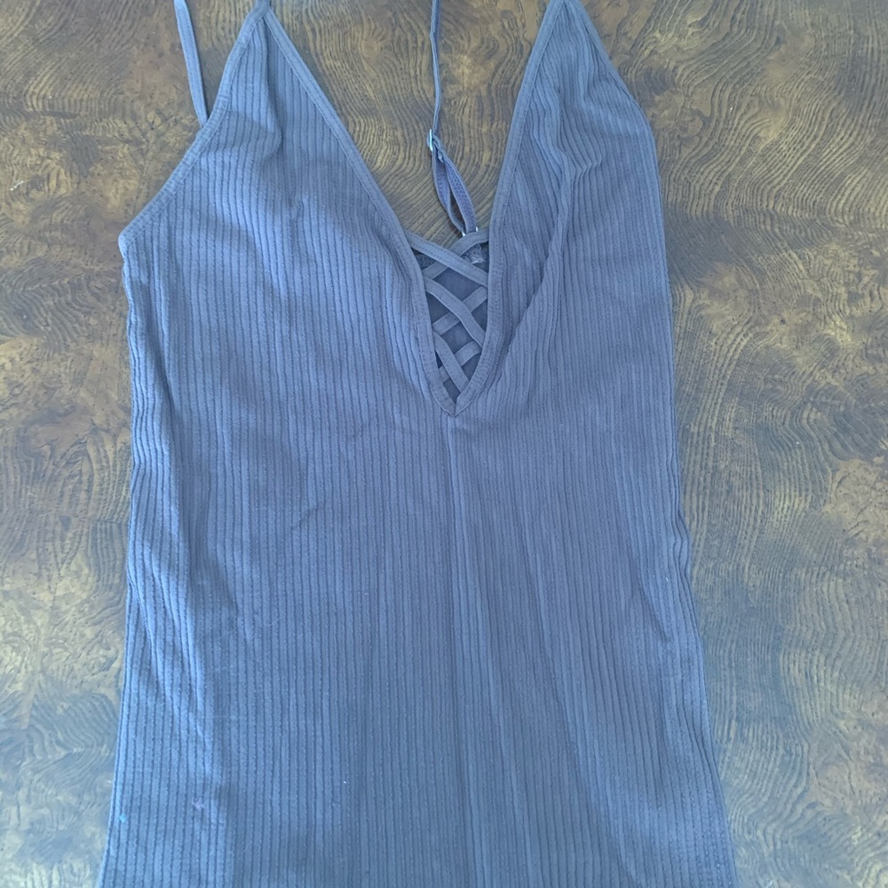 Brown ribbed tank
